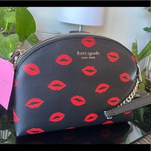 BNWT kate Spade “kiss” crossbody purse